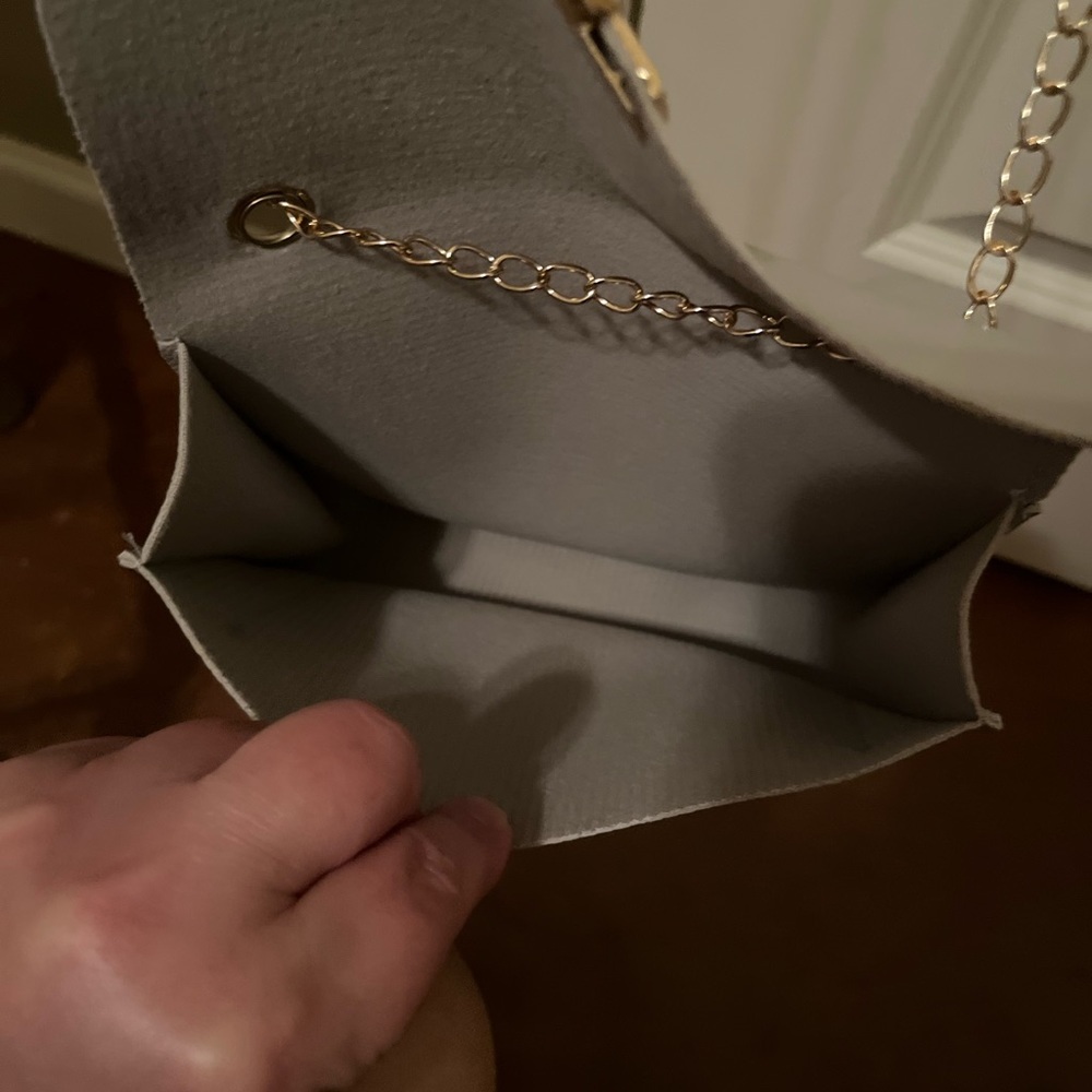 Lizard Embossed Flap Chain Crossbody Bag - Picture 3 of 4